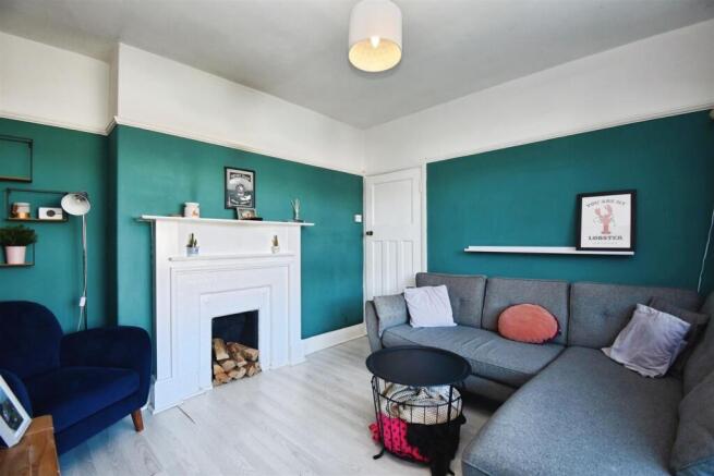 3 bed Terraced for sale Image 5
