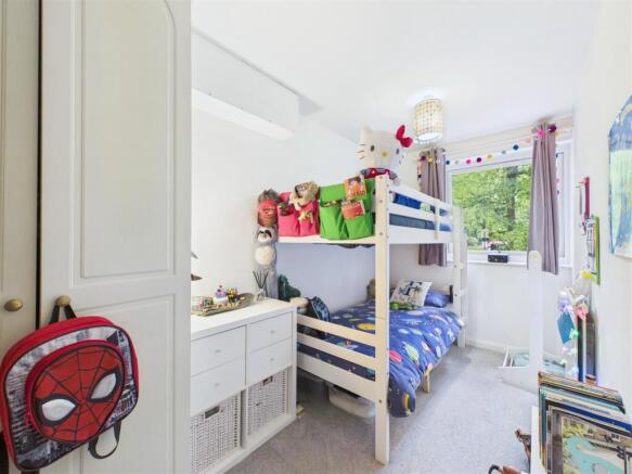 2 bed Flat for sale Image 11