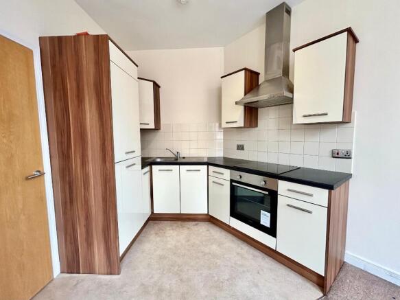 1 bed Flat to rent Image 2