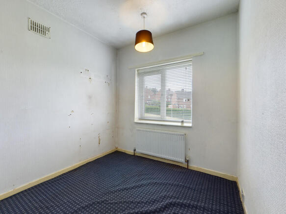 3 bed Semi-Detached to rent Image 11