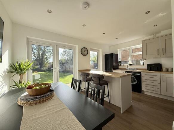 Dining Kitchen