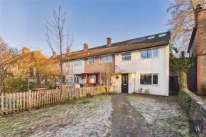 103d, Norwood Road, London SE24 9AE