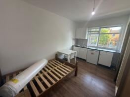 138, Lyndhurst Road, Wood Green, London N22 5AU