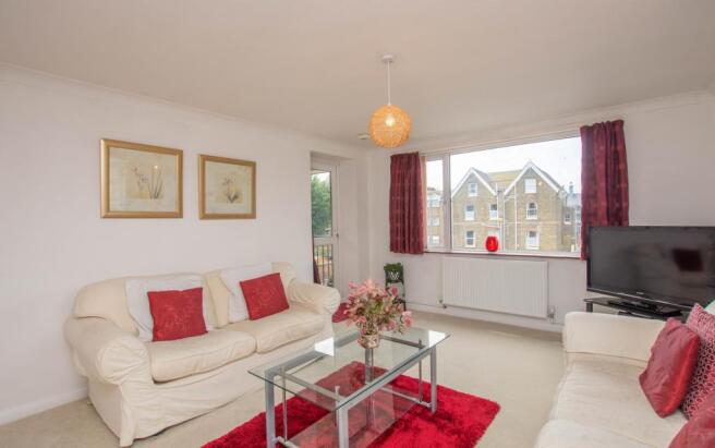 Sitting/dining room