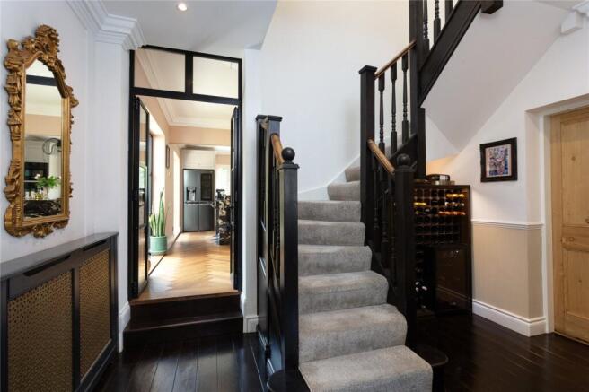 4 bed Terraced for sale Image 8