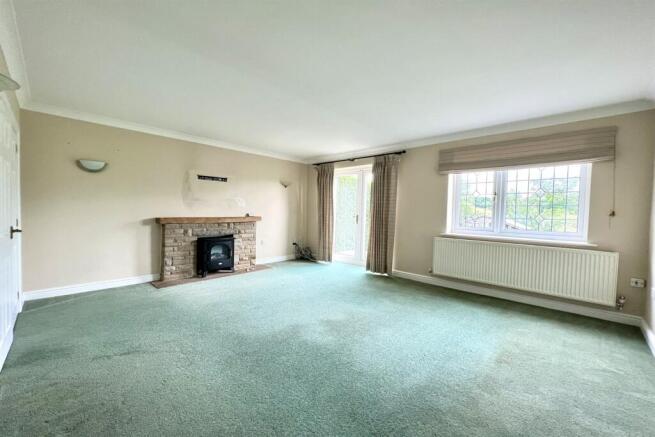 Living/Dining Room