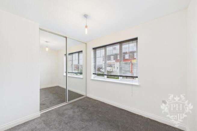 1 bed Flat for sale Image 4