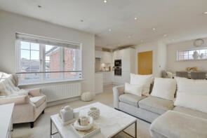 Flat 19, 242 High Grove, High Road, South Benfleet, Benfleet SS7 5LA