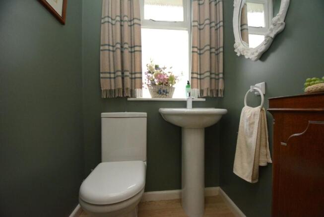 Cloakroom / WC