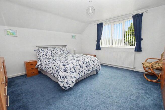 3 bed Bungalow for sale Image 6