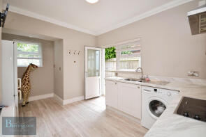 Flat, 49, Ongar Road, Brentwood CM15 9AZ