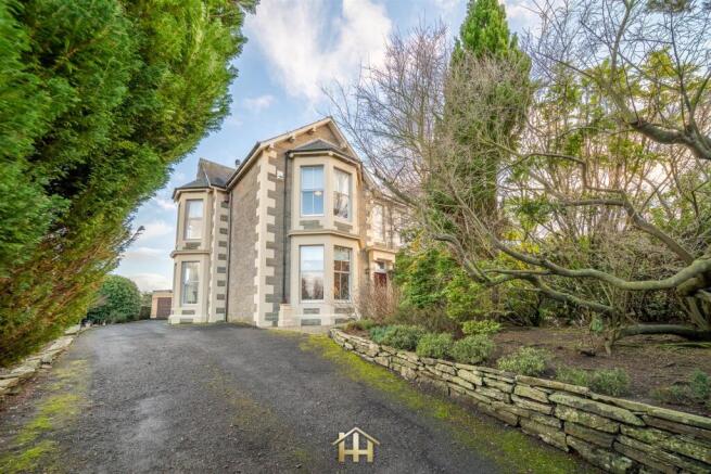 28 DUNTRUNE TERR DD5 1LF 120126 EDIT (53 of 63).jp