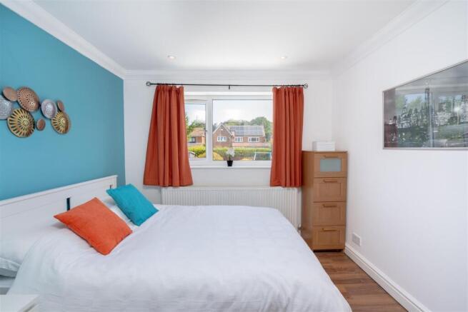 3 bed Semi-Detached for sale Image 9