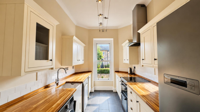 Kitchen 1