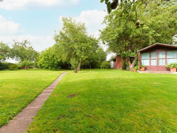 22633 SUMMER HOUSE.jpg