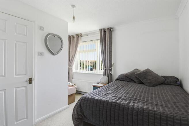 Argent Close, Seaford photo 4