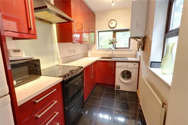 Tuns Hill Cottages, Reading, Berkshire, RG6 photo 4
