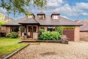 The Nutshell, Coldharbour Lane, Lewes BN8 4HJ