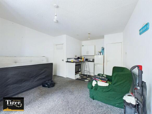 CAM03440G0-PR0217...