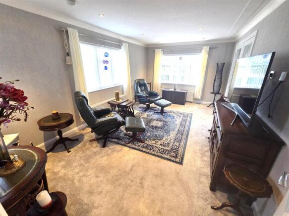 lounge.jpeg