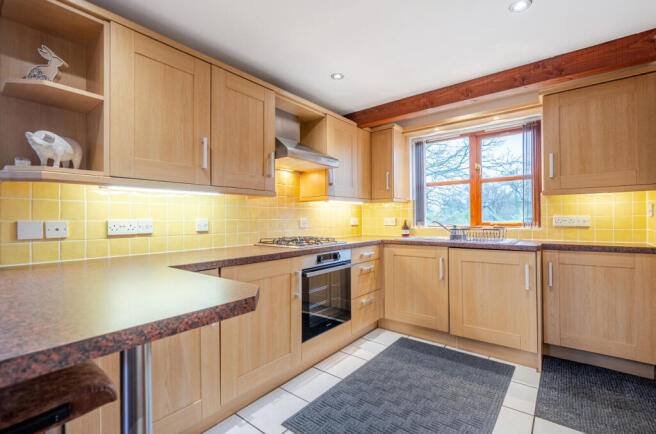 1409403-9-698b005...