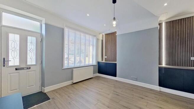 3 bed Terraced to rent Image 9