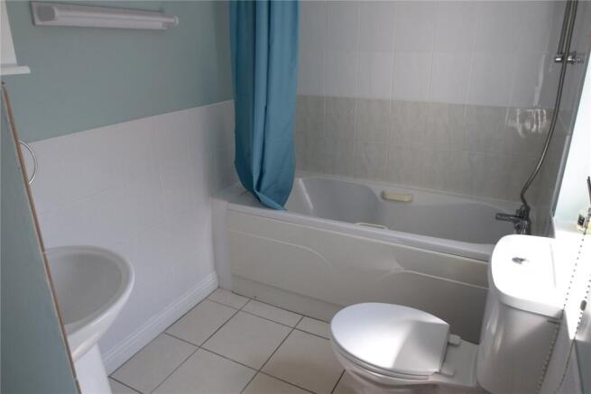 1 bed Apartment to rent Image 4