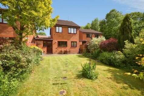 Elgar Crescent, Brierley Hill, DY5