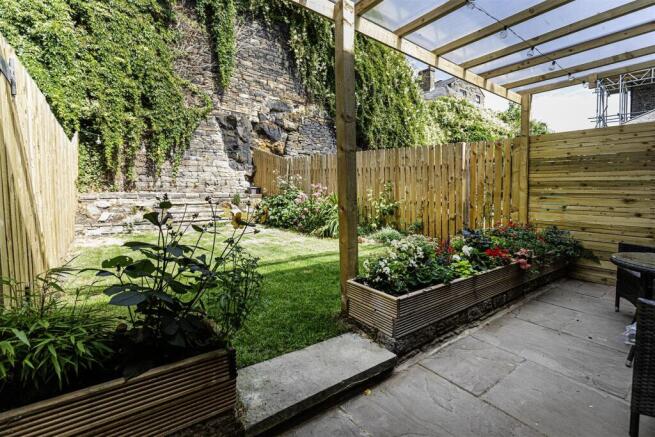 2 bed Terraced for sale Image 4