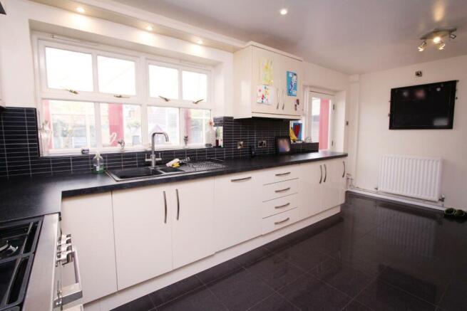 Fitted Kitchen