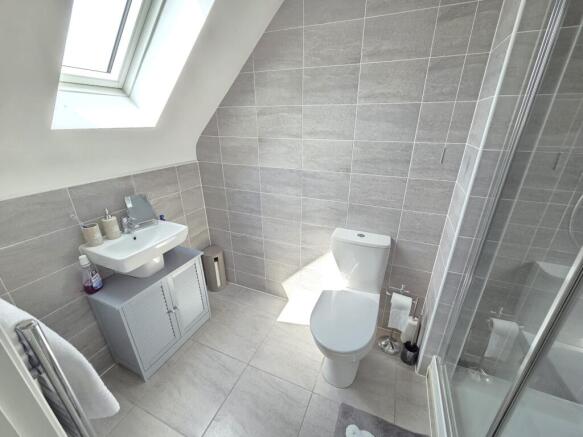 3 bed Semi-Detached for sale Image 12
