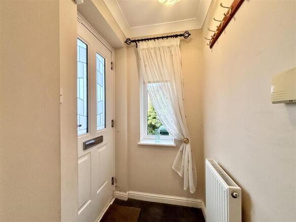 2 bed Town House for sale Image 6