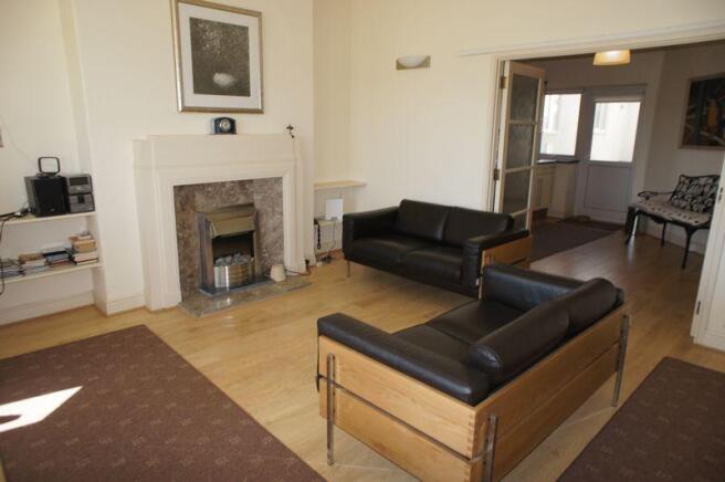 Open plan sitting