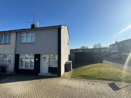 33, Grapnells, Basildon SS16 4LT