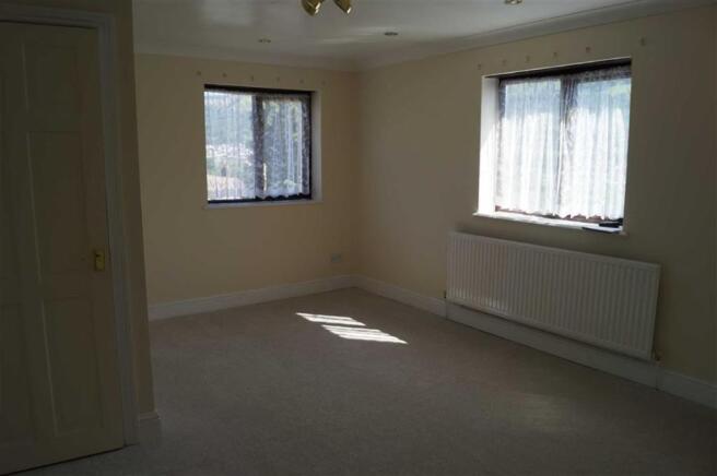 BEDROOM 1 (Rear)