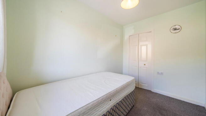 2 bed Bungalow for sale Image 12