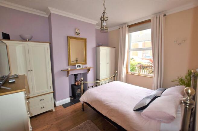 Lounge/Bedroom 4