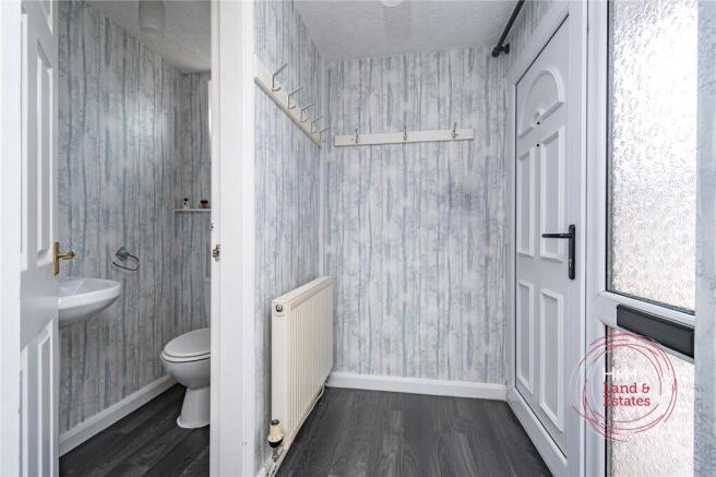Entrance Hall / Wc