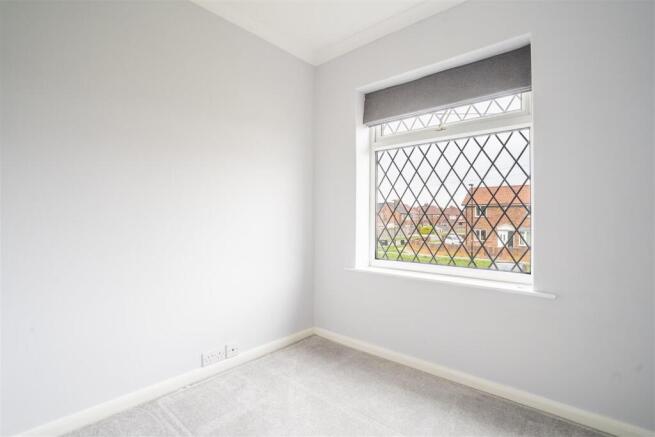 3 bed Semi-Detached to rent Image 9