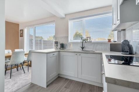 Nursery Road, North Anston, Sheffield, South Yorkshire, S25