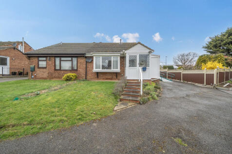 Robin Close, Towcester, Northamptonshire, NN12