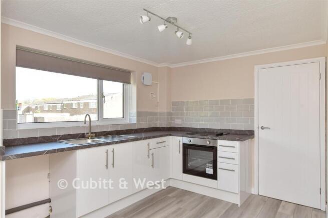 Kitchen/ Breakfast Room