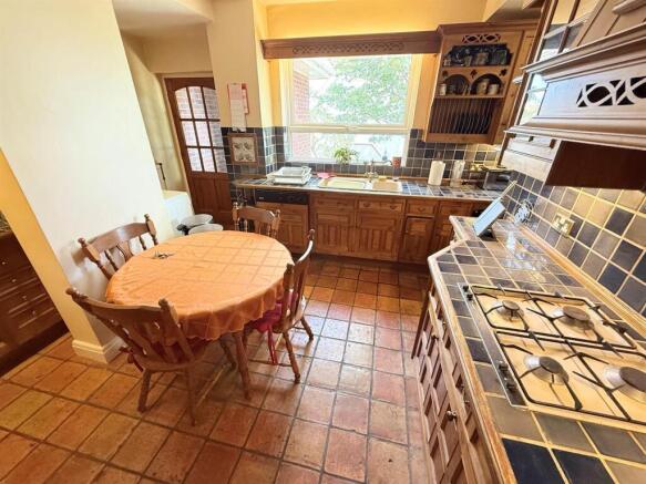 Kitchen/Breakfast Room