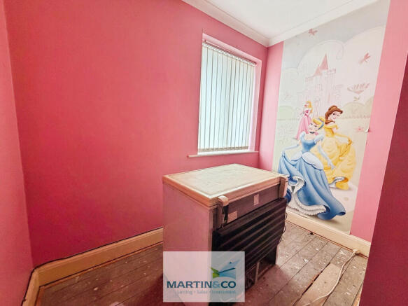 4 bed Semi-Detached for sale Image 9
