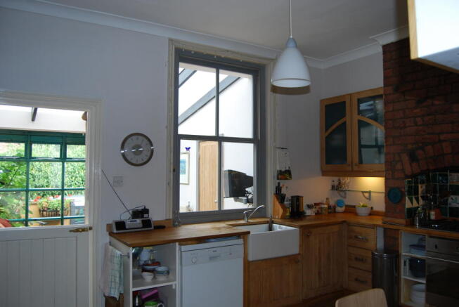 Photo 13