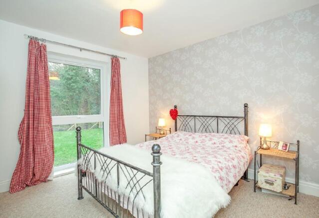 Bedroom 1.jpg