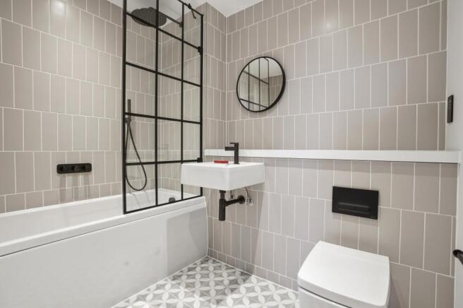 2 bed Apartment for sale Image 11