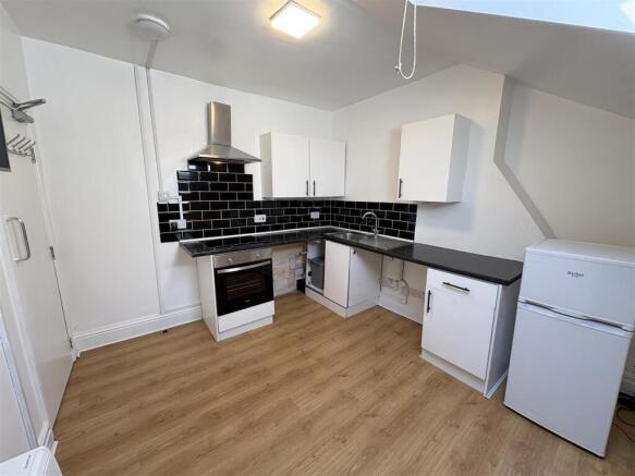 Lounge/Kitchen