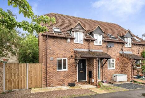 The Cloisters, Bishops Cleeve, CHELTENHAM, Gloucestershire, GL52