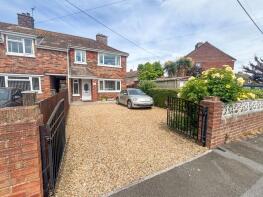 7, Killarney Avenue, Burnham-on-sea TA8 1NB